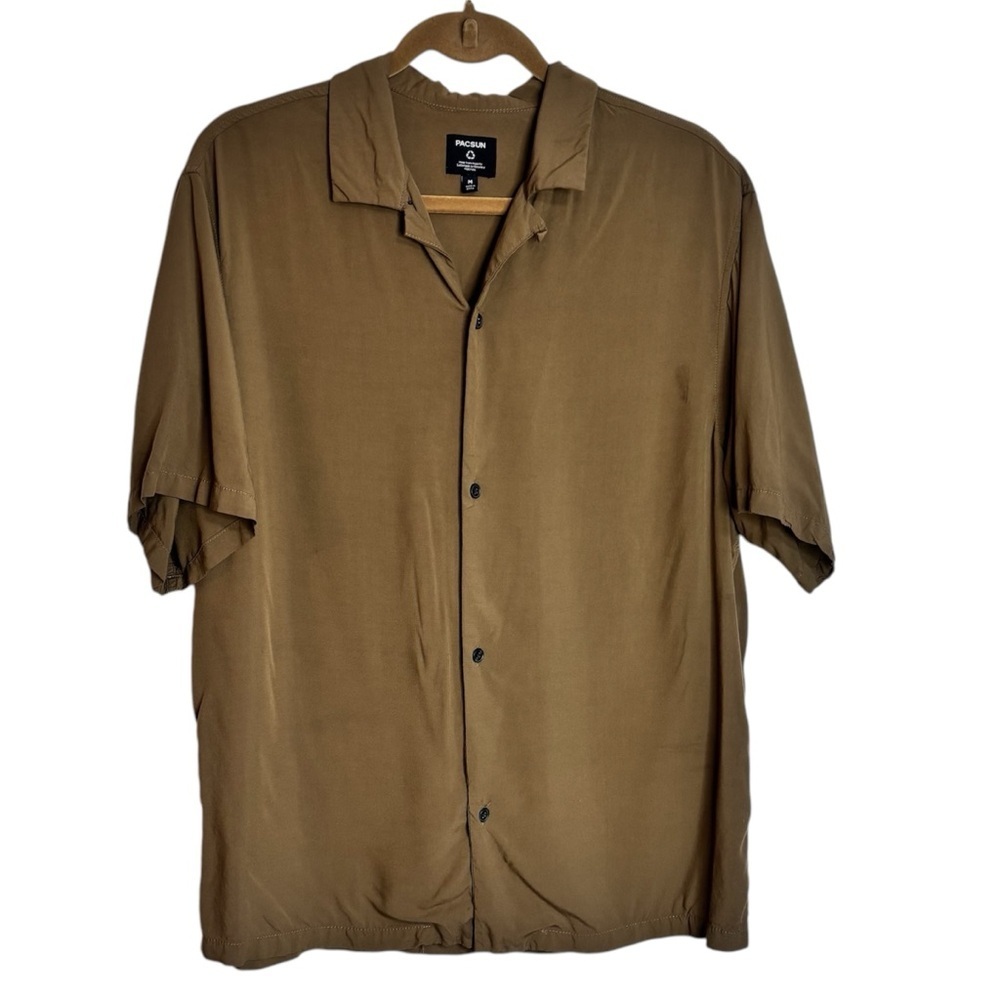 💐Pacsun Men’s Medium Camel Brown Button-Up Shirt Short Sleeves Dressy Office